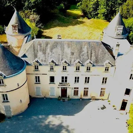 Chateau De La Mothe Bed & Breakfast Saint-Sulpice-en-Pareds