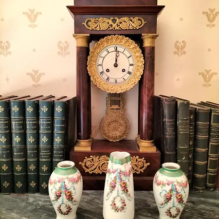 Chateau De La Mothe Bed and Breakfast Saint-Sulpice-en-Pareds