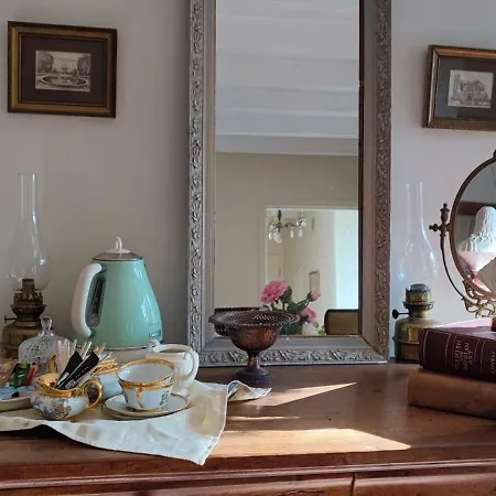 Bed and Breakfast Chateau De La Mothe Saint-Sulpice-en-Pareds