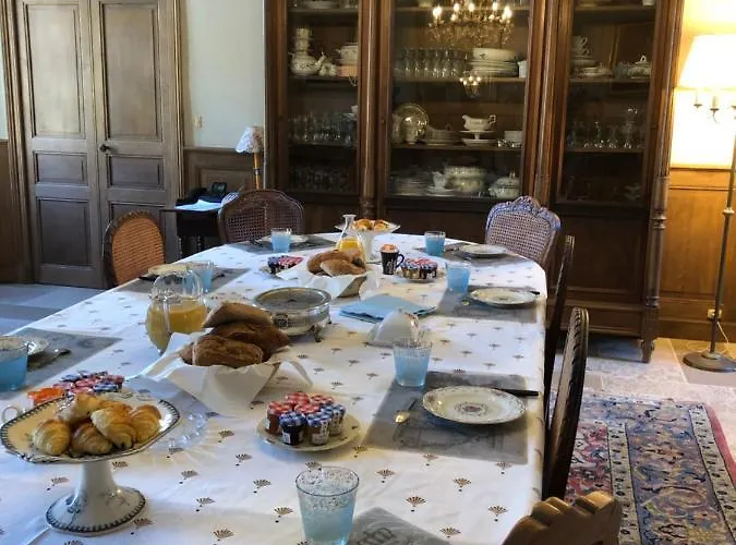 Bed & Breakfast Chateau De La Mothe 4*