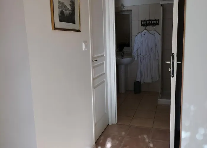 Chateau De La Mothe Saint-Sulpice-en-Pareds