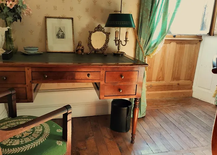 Chateau De La Mothe Bed & Breakfast