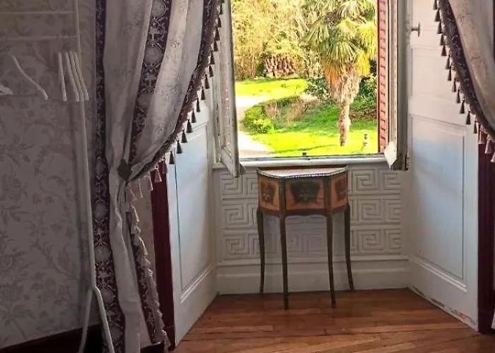 Chateau De La Mothe 4* Saint-Sulpice-en-Pareds